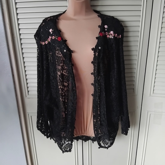 Unworn lace lingerie - Picture 9 of 16